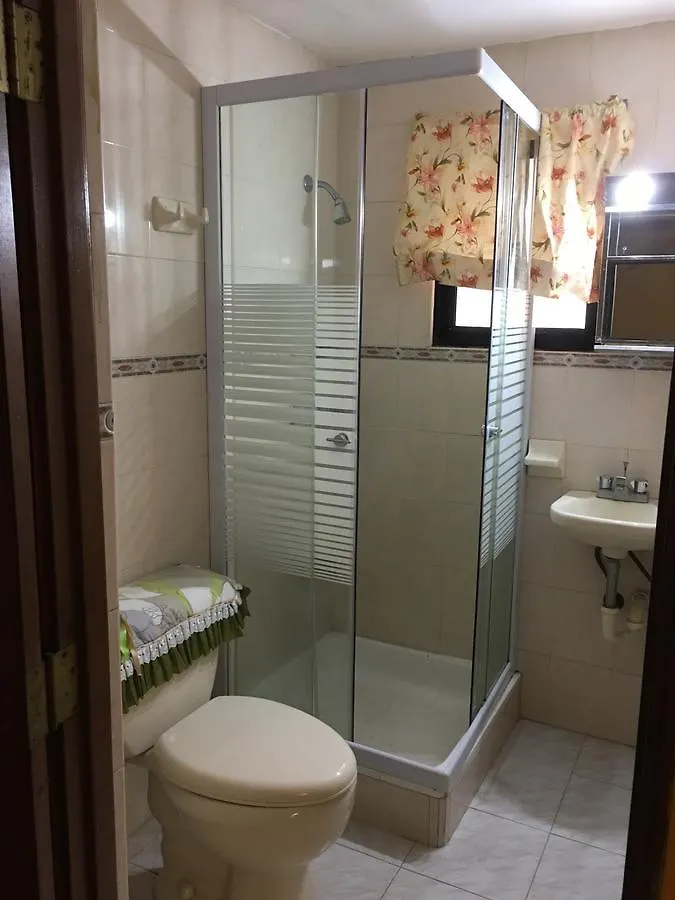 Casa De Vacaciones Y Habitaciones Amuebladas Santo Domingo