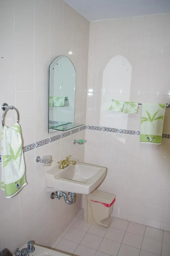 Casa De Vacaciones Y Habitaciones Amuebladas Santo Domingo